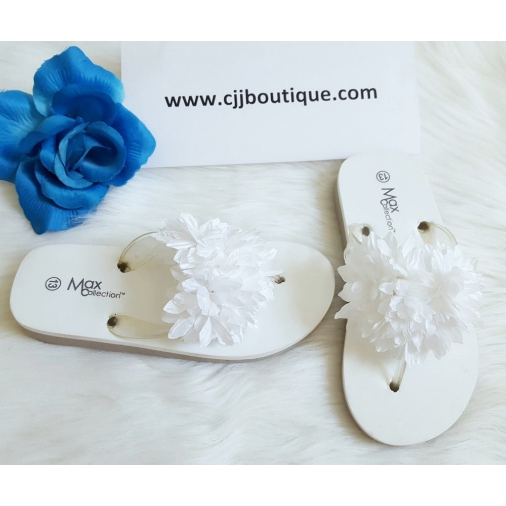 WHITE FLIP FLOPS THONGS FOR BIG GIRL